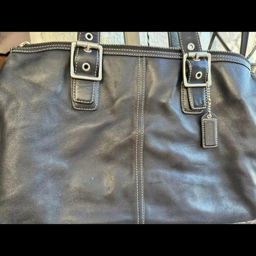 Coach black‎ leather shoulder bag purse Vintage